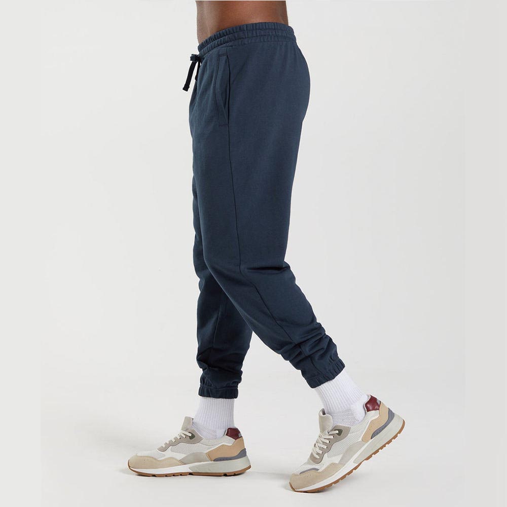 men jogger 3